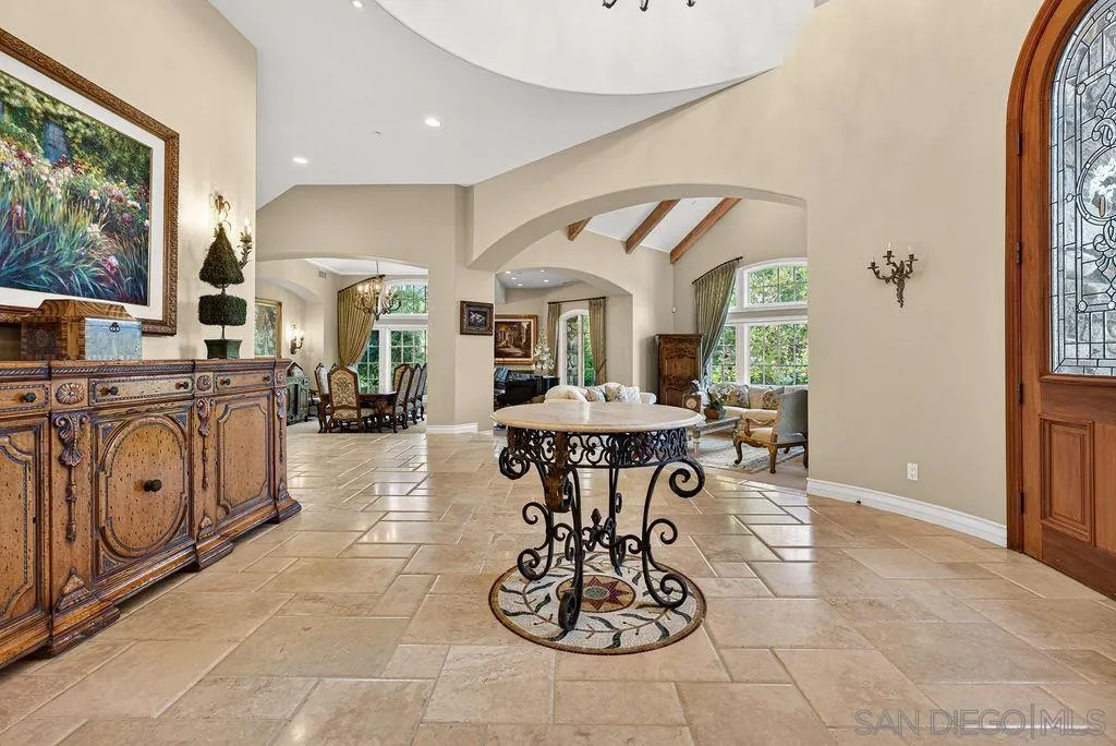 6253 Clubhouse Drive Rancho Santa Fe, CA 92067 - Photo 15 of 73