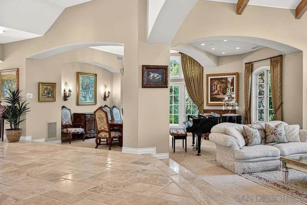 6253 Clubhouse Drive Rancho Santa Fe, CA 92067 - Photo 22 of 73