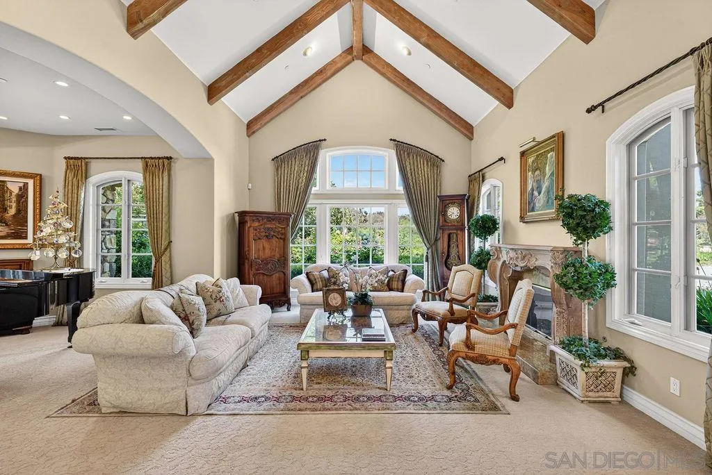 6253 Clubhouse Drive Rancho Santa Fe, CA 92067 - Photo 23 of 73