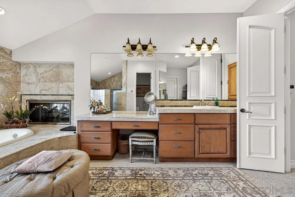 6253 Clubhouse Drive Rancho Santa Fe, CA 92067 - Photo 43 of 73