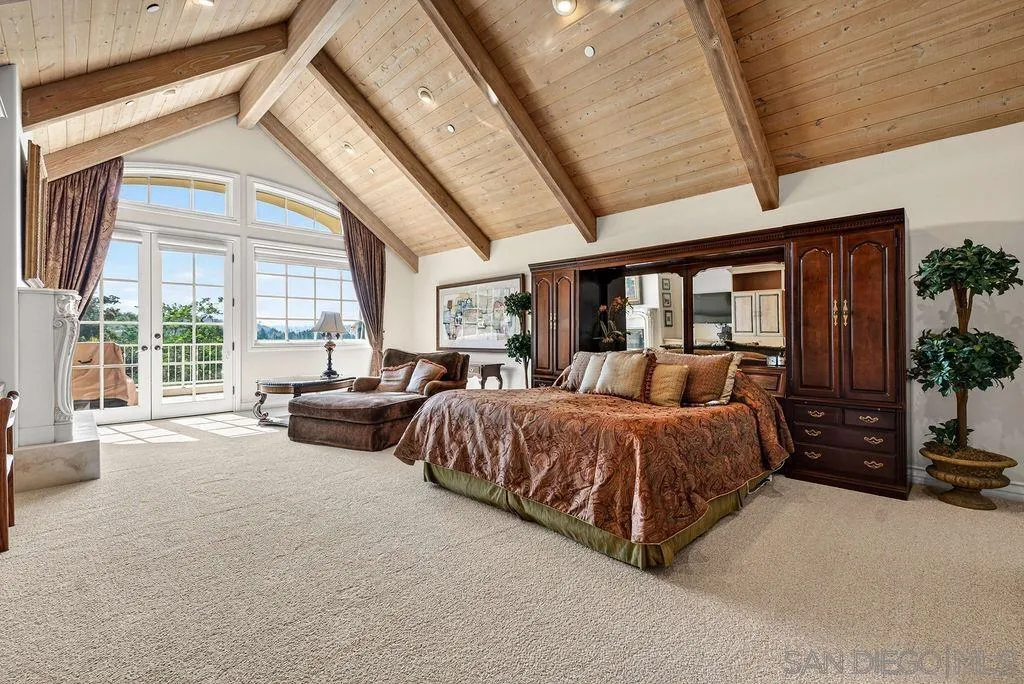6253 Clubhouse Drive Rancho Santa Fe, CA 92067 - Photo 49 of 73