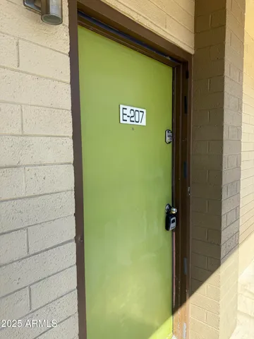 $1,625 | 349 East Thomas Road, Unit E207, Phoenix, AZ 85004