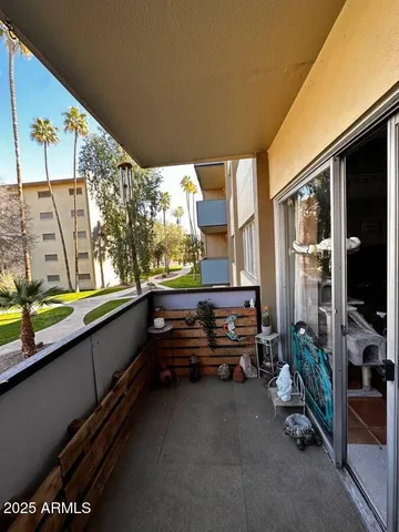 $1,625 | 349 East Thomas Road, Unit E207, Phoenix, AZ 85004