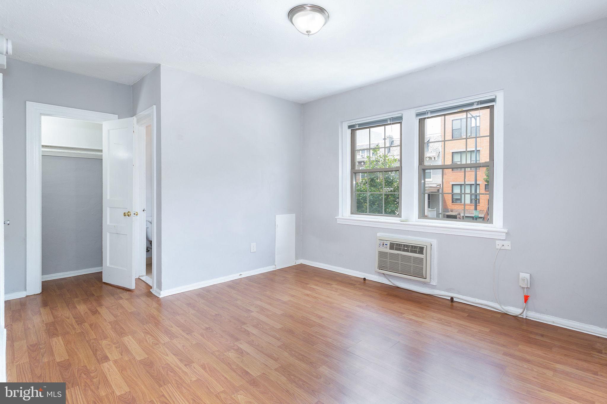 2415 Ontario Road Northwest, Unit 102 Washington, DC 20009 - Photo 15 of 27 Interior General