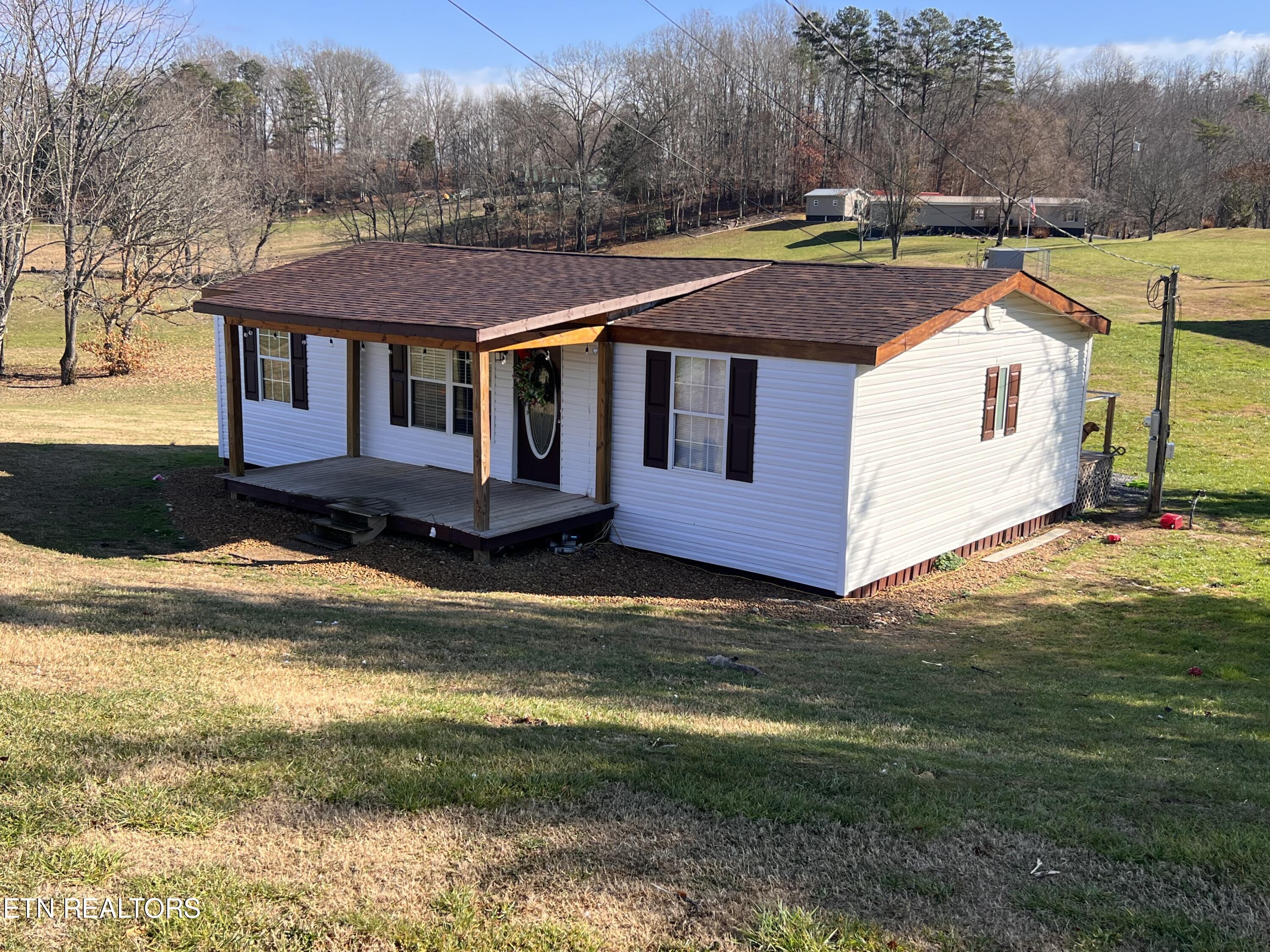 185 Flatwoods Road Speedwell, TN 37870 - Photo 1 of 19 IMG_3970