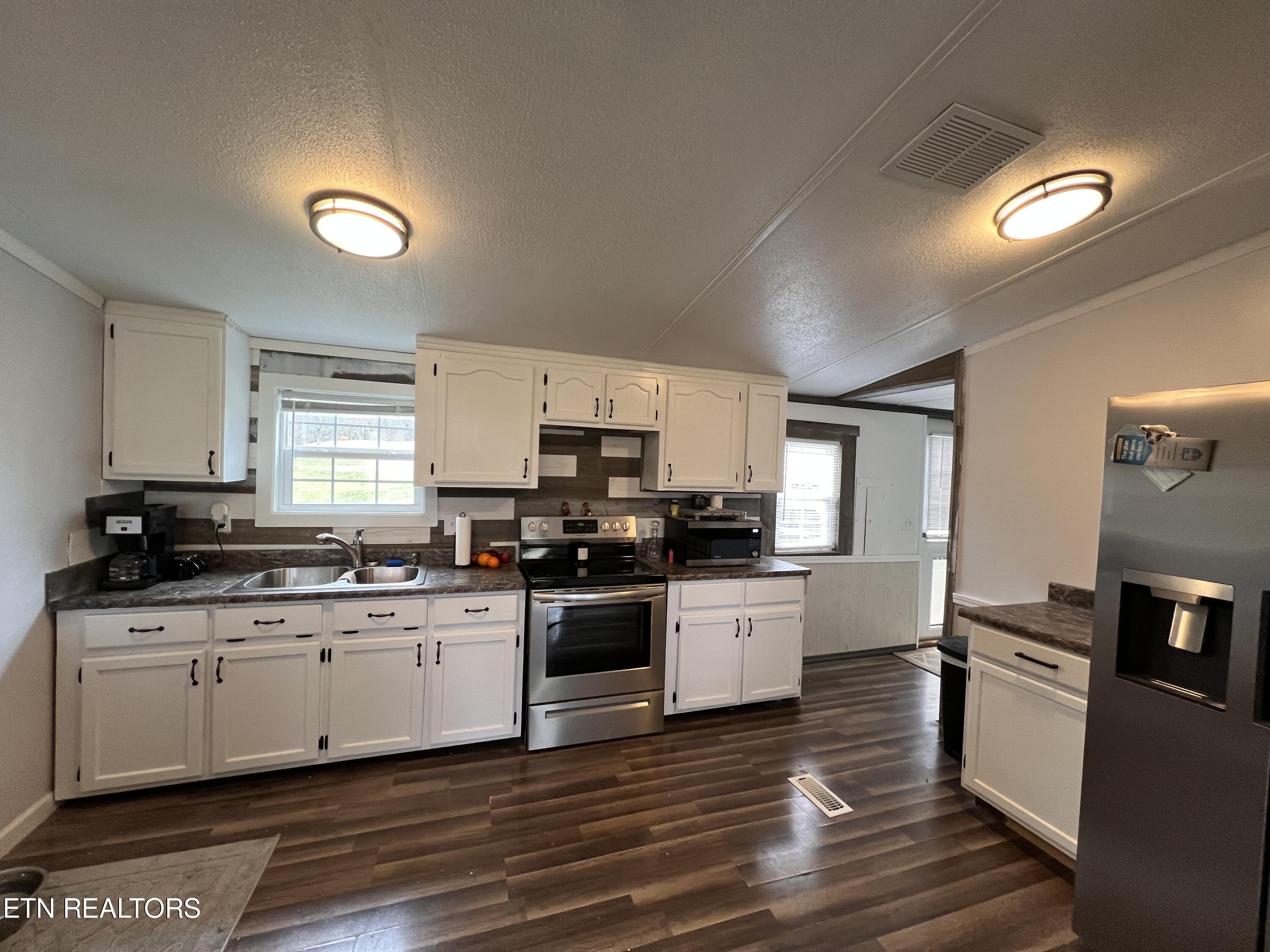 185 Flatwoods Road Speedwell, TN 37870 - Photo 5 of 19 IMG_4790