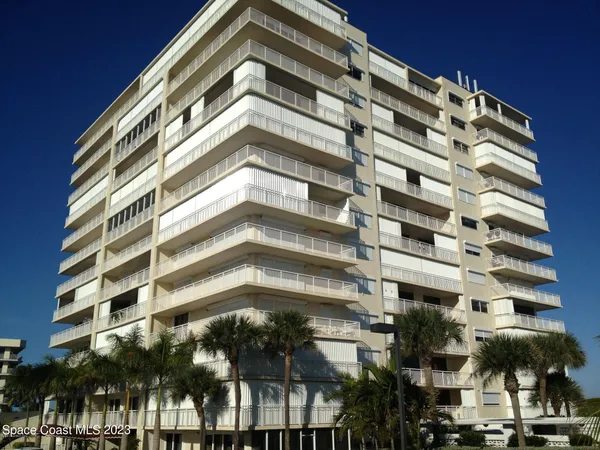 $3,000 | 877 N Highway, Unit 202, Indialantic, FL 32903