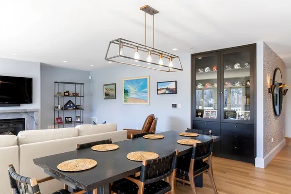 $1,099,000 | 780 Craigville Beach Road, Barnstable, MA 02632