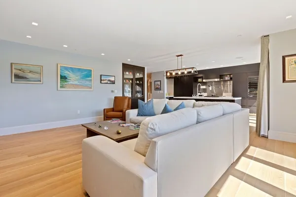 $1,099,000 | 780 Craigville Beach Road, Barnstable, MA 02632