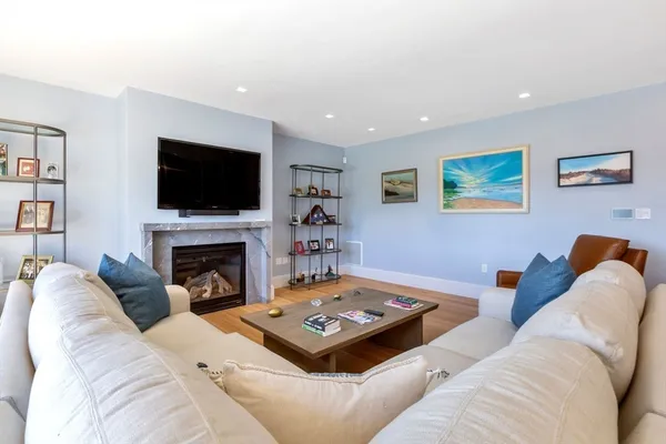 $1,099,000 | 780 Craigville Beach Road, Barnstable, MA 02632