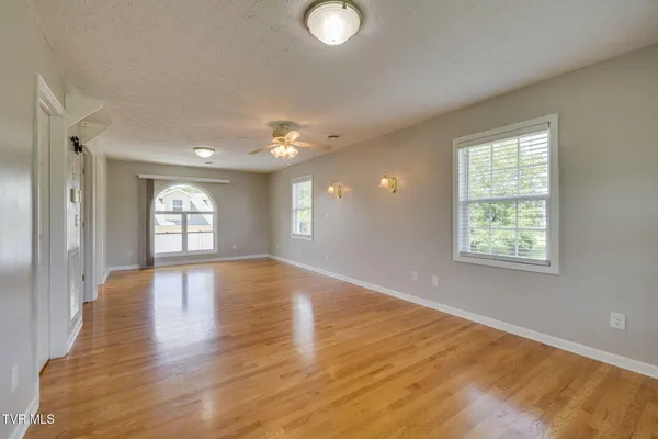 $875,000 | 516 Bowmantown Road, Telford, TN 37690