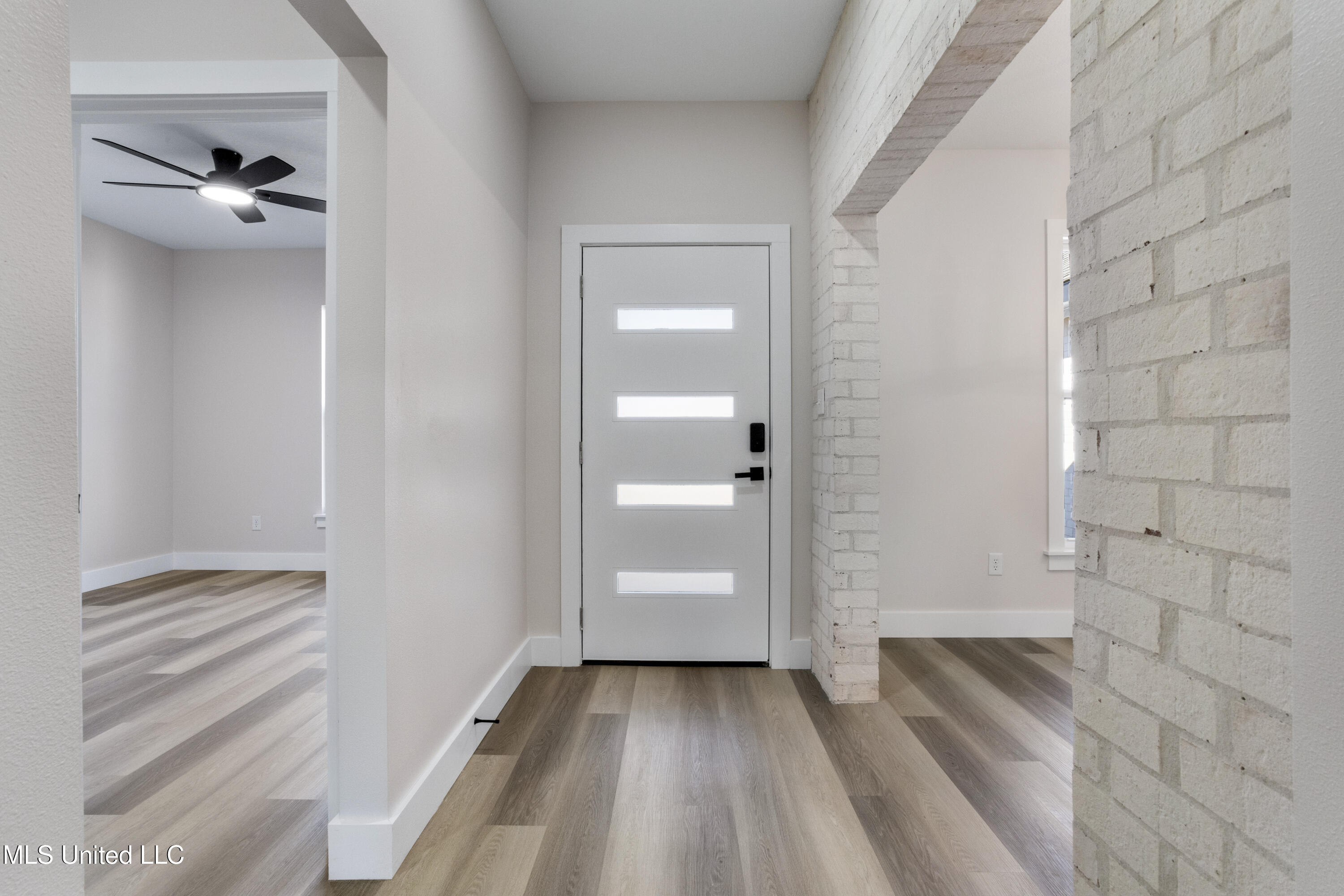 1773 Granhurst Street Gautier, MS 39553 - Photo 4 of 40 0004