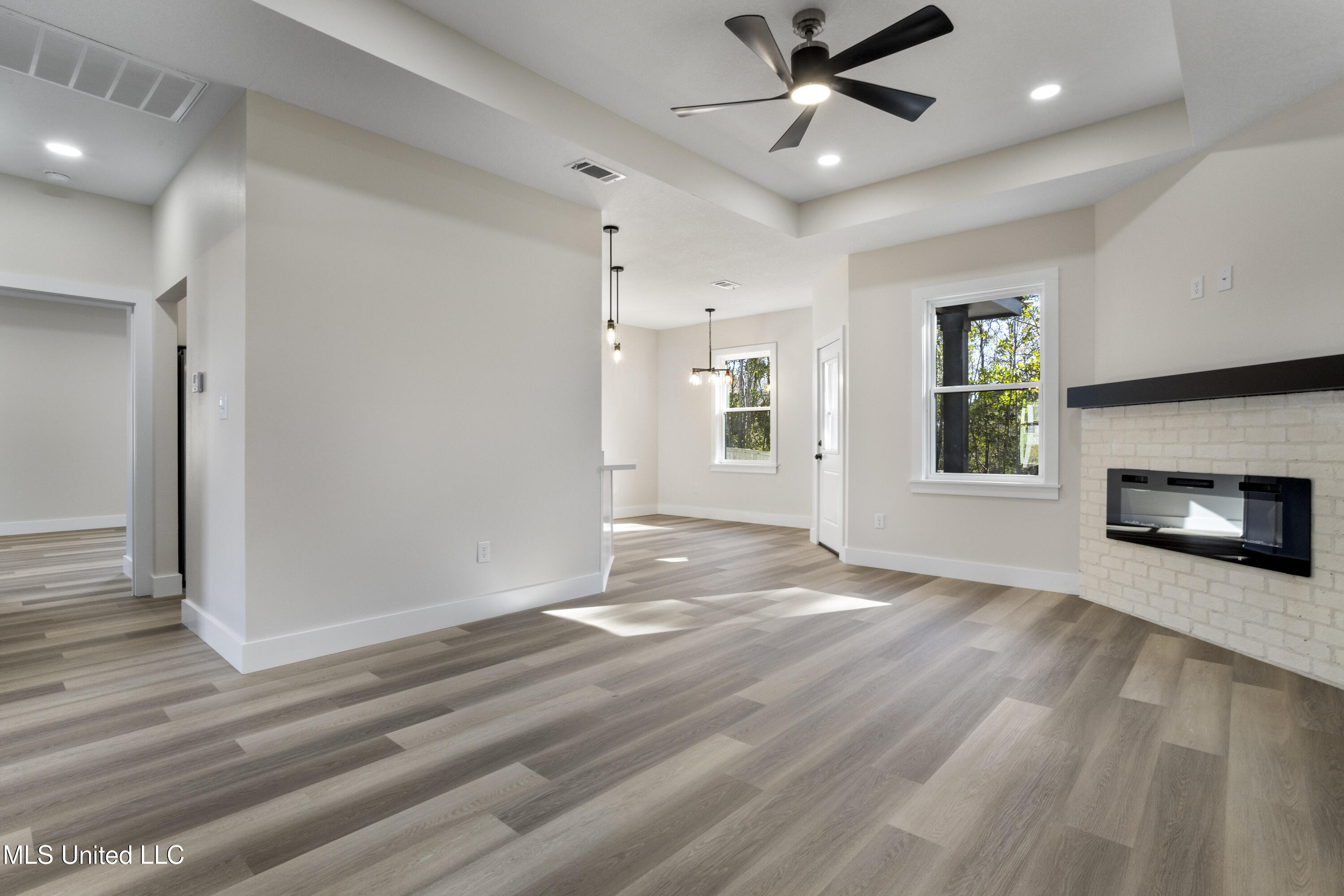 1773 Granhurst Street Gautier, MS 39553 - Photo 7 of 40 0007