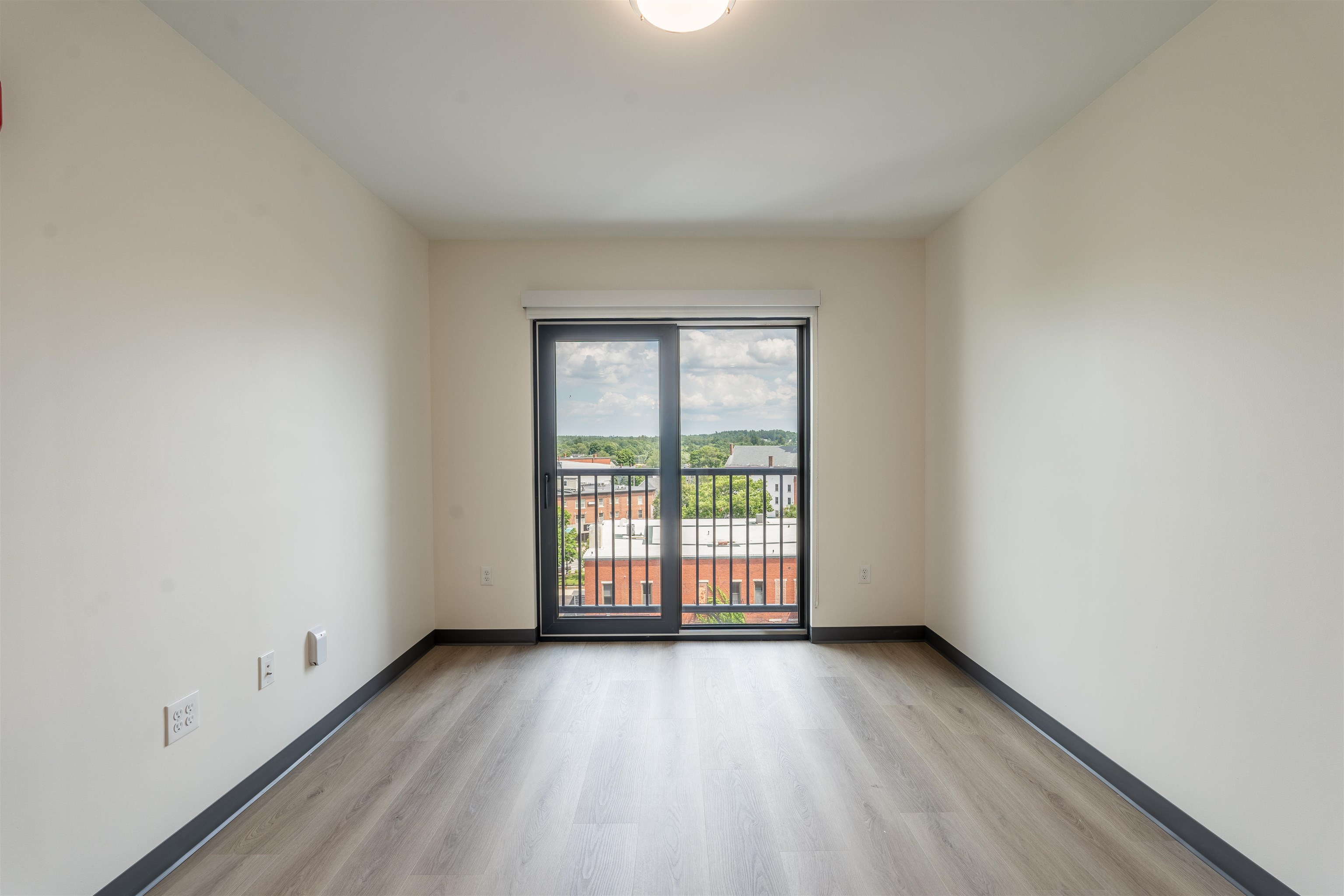 51 North Main Street, Unit 204 Rochester, NH 03867 - Photo 6 of 13