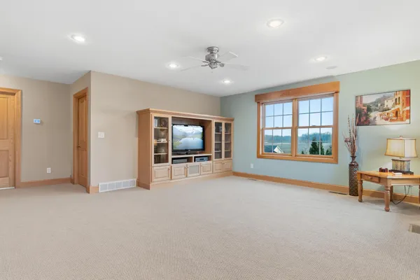 $655,000 | 2002 Hazel Hill Road Southeast, Alexandria, MN 56308