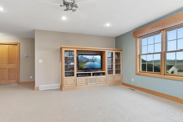 $655,000 | 2002 Hazel Hill Road Southeast, Alexandria, MN 56308