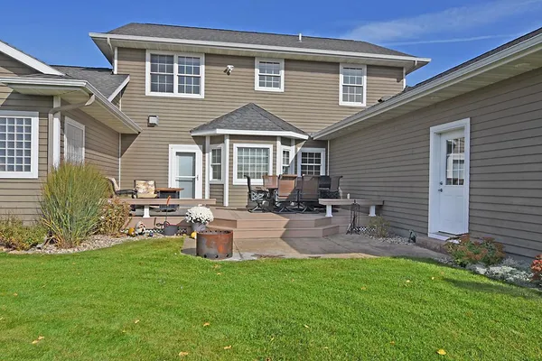 $655,000 | 2002 Hazel Hill Road Southeast, Alexandria, MN 56308