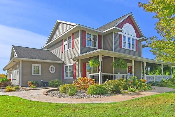 $655,000 | 2002 Hazel Hill Road Southeast, Alexandria, MN 56308