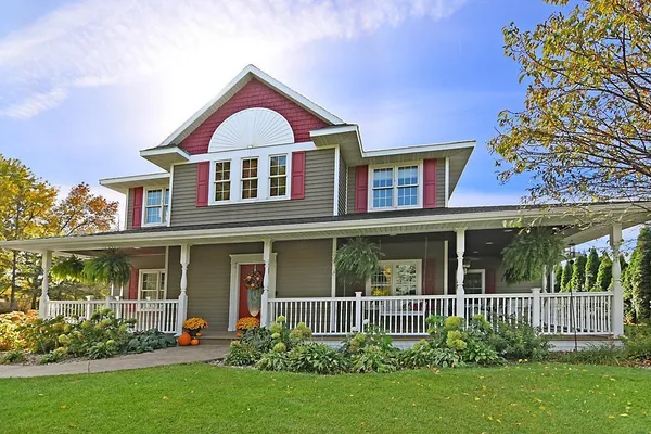 $655,000 | 2002 Hazel Hill Road Southeast, Alexandria, MN 56308