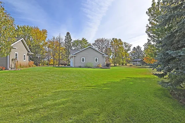 $655,000 | 2002 Hazel Hill Road Southeast, Alexandria, MN 56308
