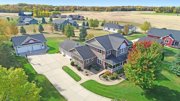 $655,000 | 2002 Hazel Hill Road Southeast, Alexandria, MN 56308