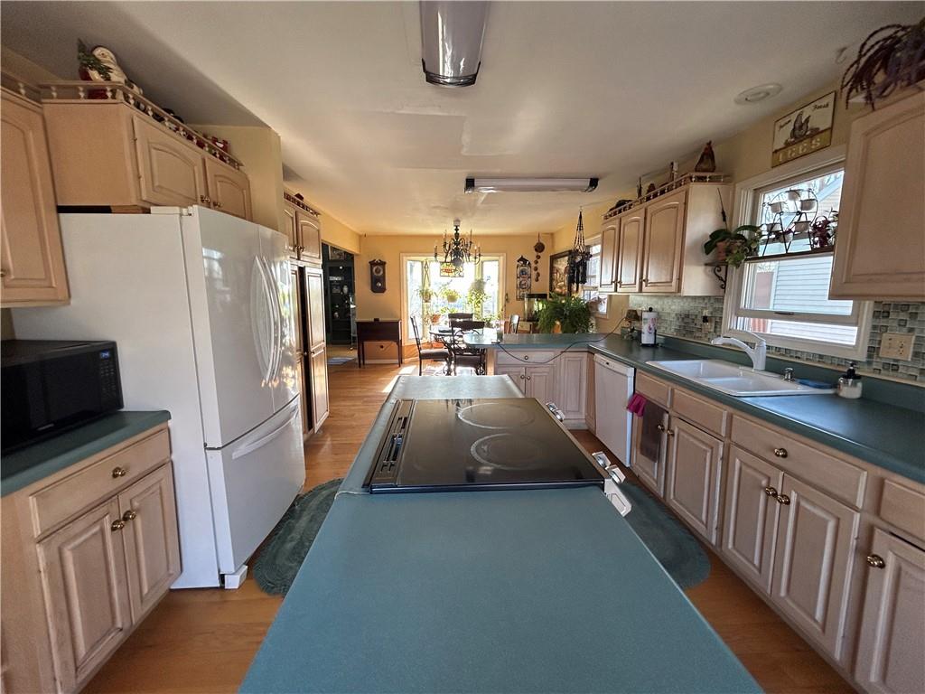 210 East 14th Street Cameron, MO 64429 - Photo 8 of 29