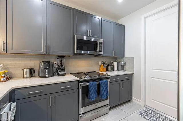 $3,000 | 7538 Rockefeller Drive, Naples, FL 34119