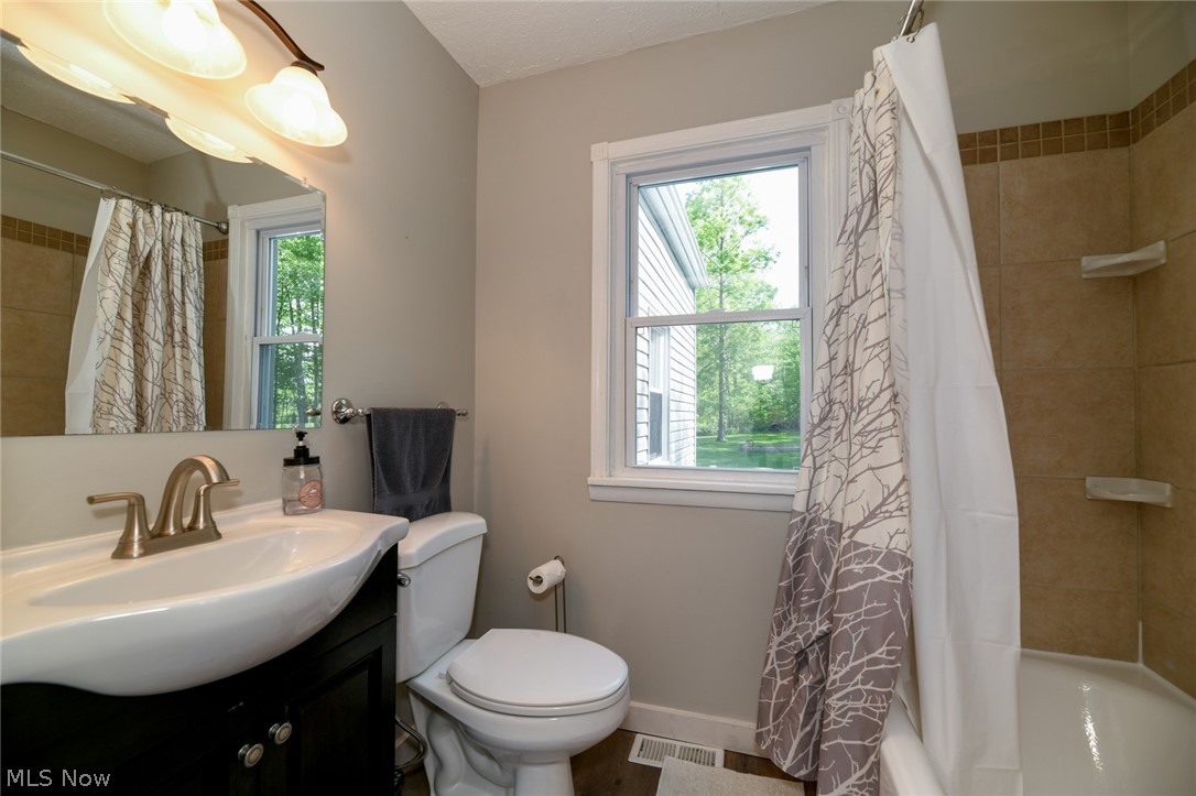 26181 Tryon Road Bedford, OH 44146 - Photo 27 of 32 Gallery Image 27