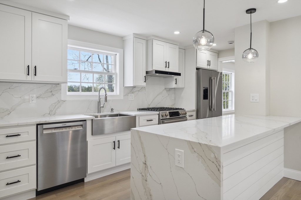 9 Richard Road Lexington, MA 02421 - Photo 5 of 35