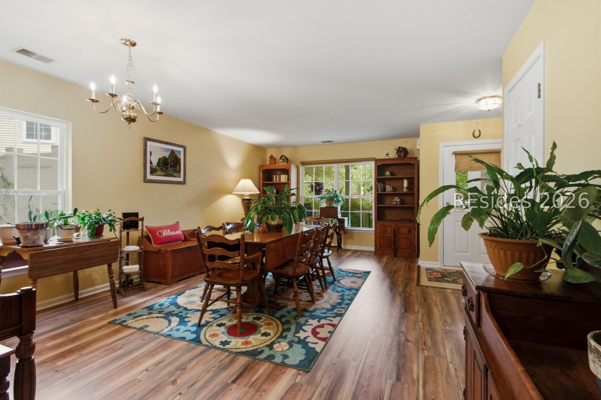 6 Hemlock Court Bluffton, SC 29910 - Photo 8 of 45 Generous dining space for family gatherings.