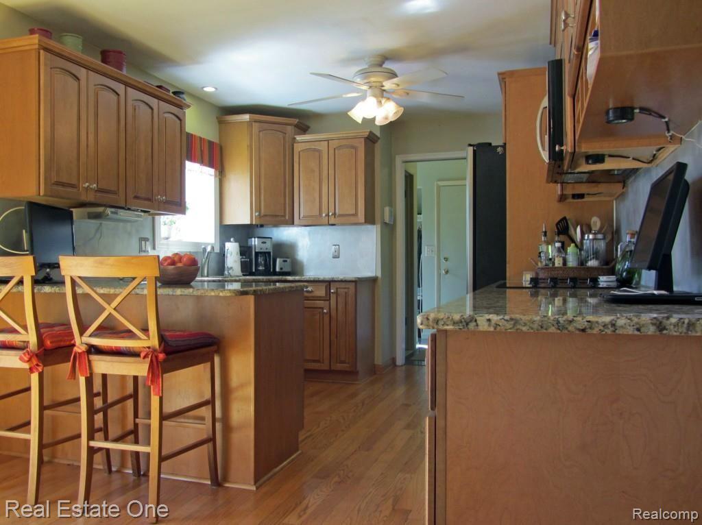 3821 Stonecrest Road West Bloomfield, MI 48322 - Photo 5 of 37 kitchen2edited-2.jpg