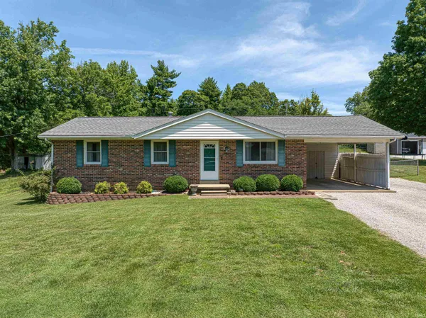 $245,900 | 6709 West Schmitt Lane, Evansville, IN 47720