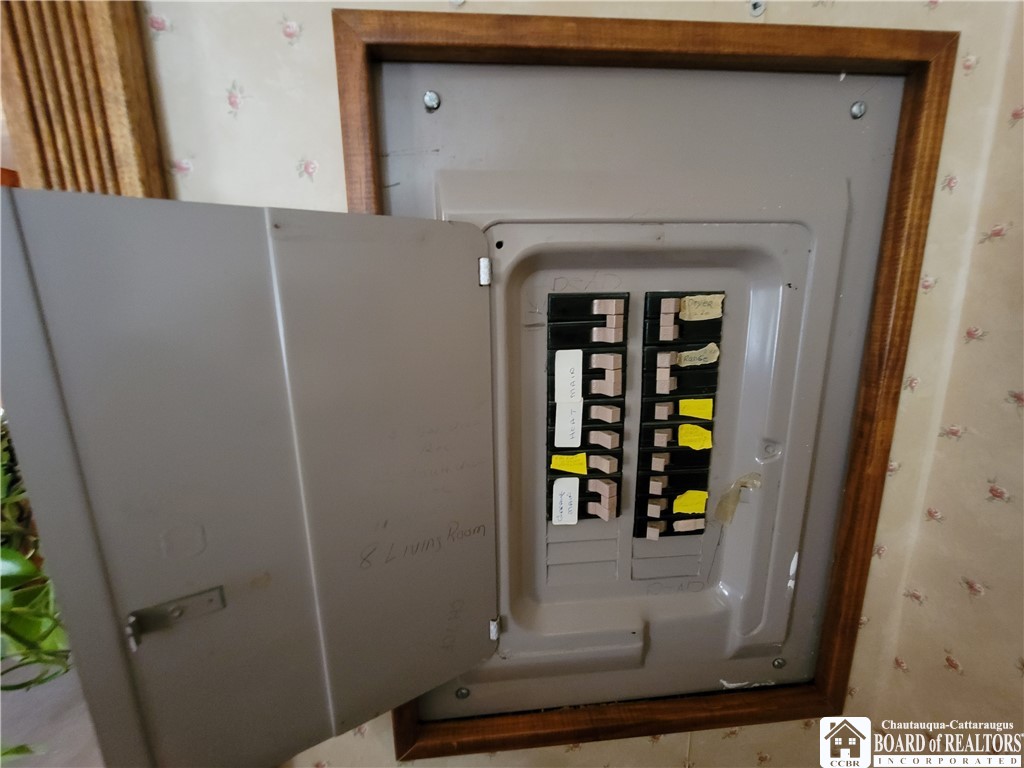 423 Bucknor Street Dunkirk, NY 14048 - Photo 16 of 22