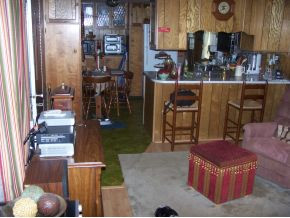 654 Rockingham Road Johnson City, TN 37615 - Photo 10 of 18 Living Room