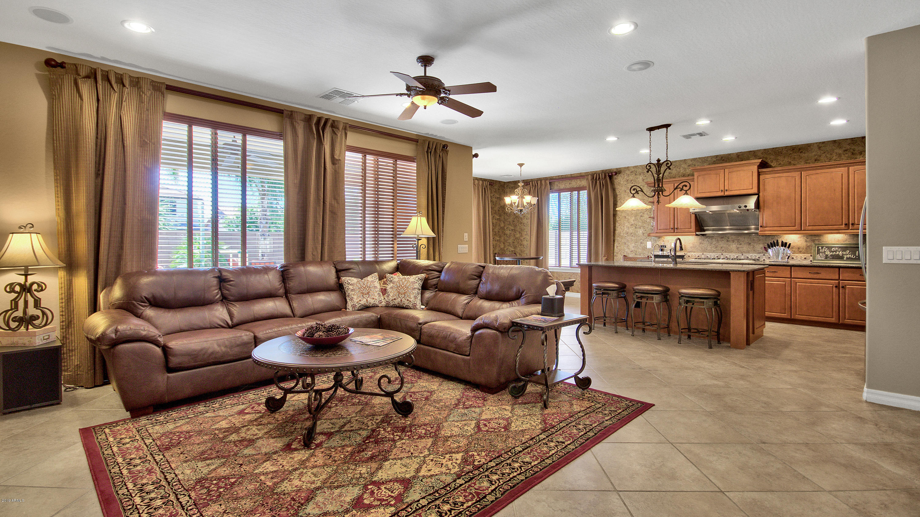 5475 South Cardinal Street Gilbert, AZ 85298 - Photo 21 of 50 Comfort and style