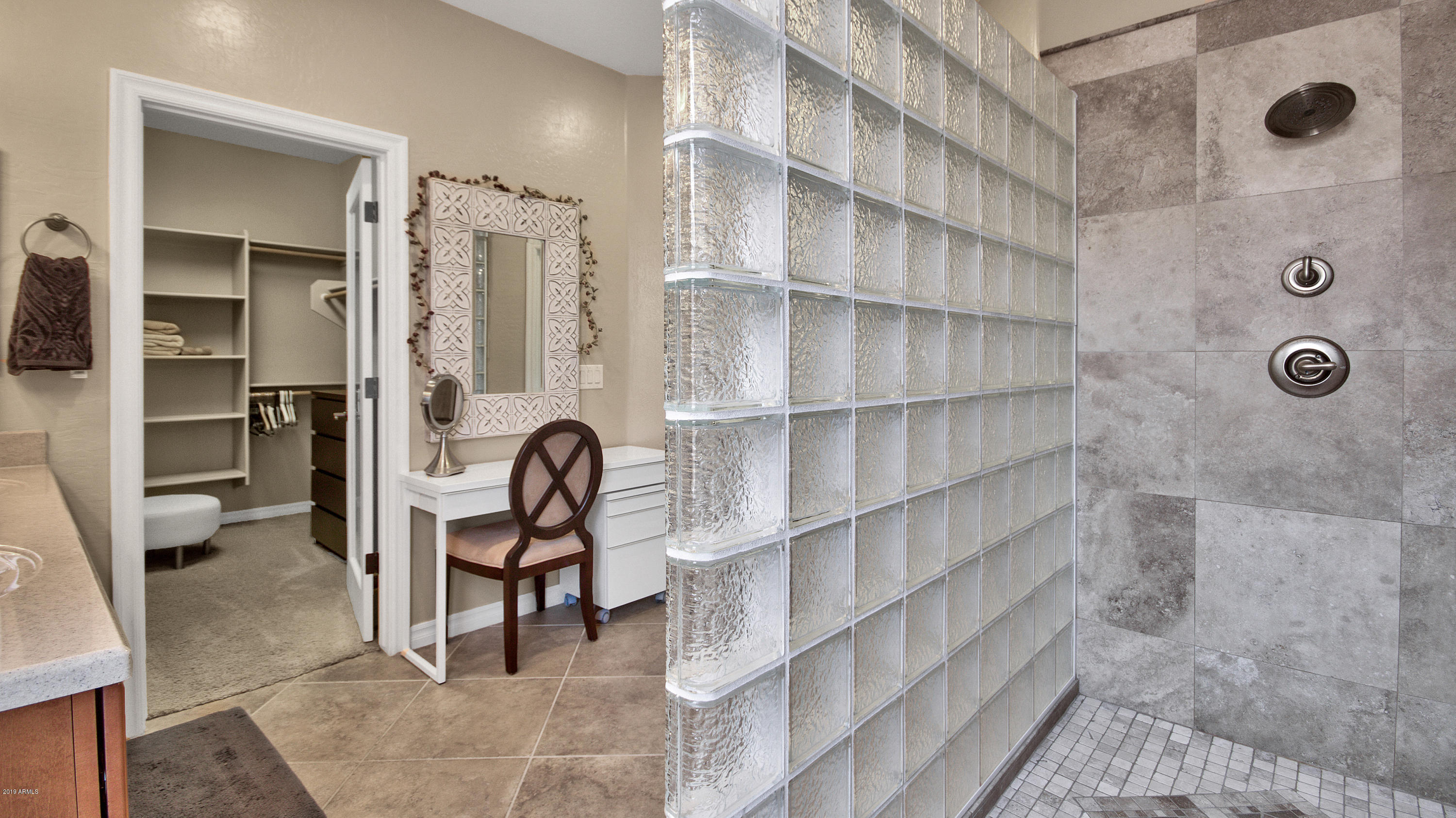 5475 South Cardinal Street Gilbert, AZ 85298 - Photo 26 of 50 Luxurious living