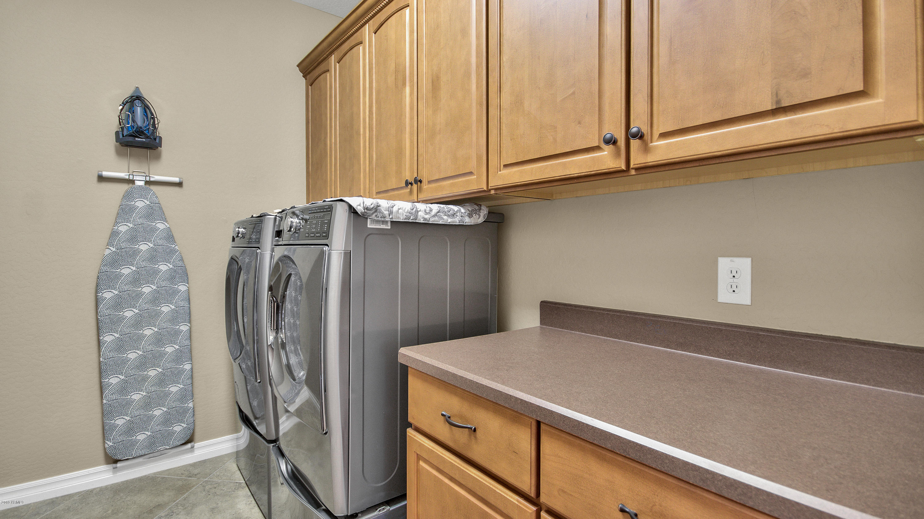 5475 South Cardinal Street Gilbert, AZ 85298 - Photo 34 of 50 Laundry room