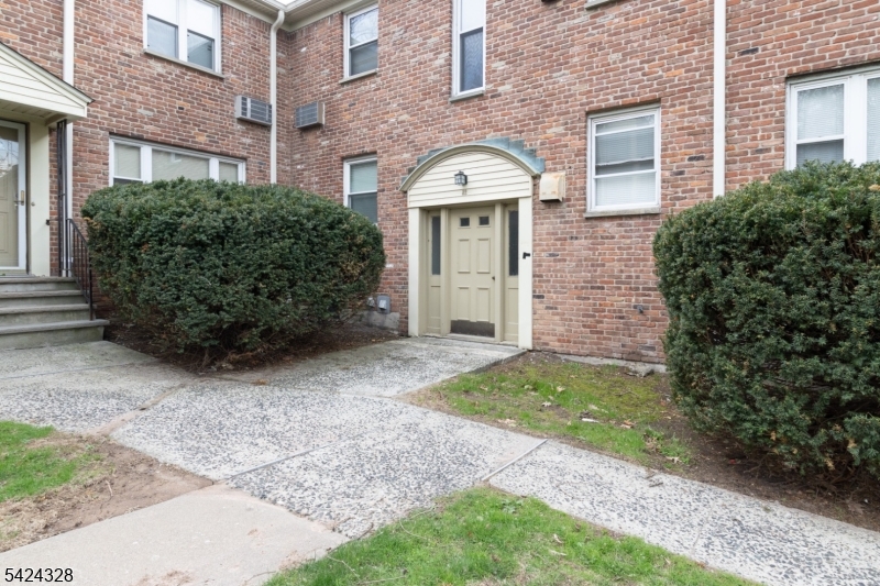 300 Wilson Road, Unit 22C Springfield, NJ 07081 - Photo 12 of 15