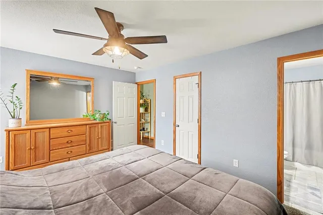 $215,000 | 1114 Pebble Beach Lane, Ottawa, KS 66067