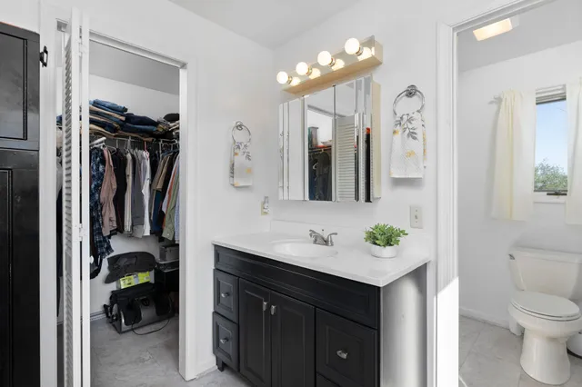 $715,000 | 5323 Lee Jackson Highway, Greenville, VA 24440