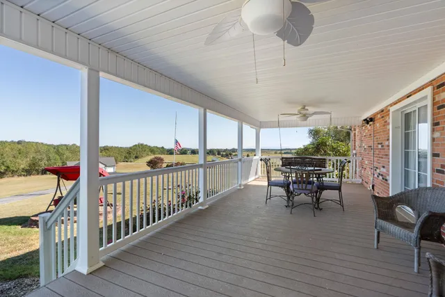 $715,000 | 5323 Lee Jackson Highway, Greenville, VA 24440