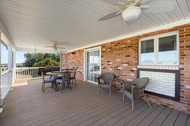 $715,000 | 5323 Lee Jackson Highway, Greenville, VA 24440