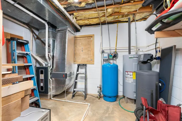 $715,000 | 5323 Lee Jackson Highway, Greenville, VA 24440