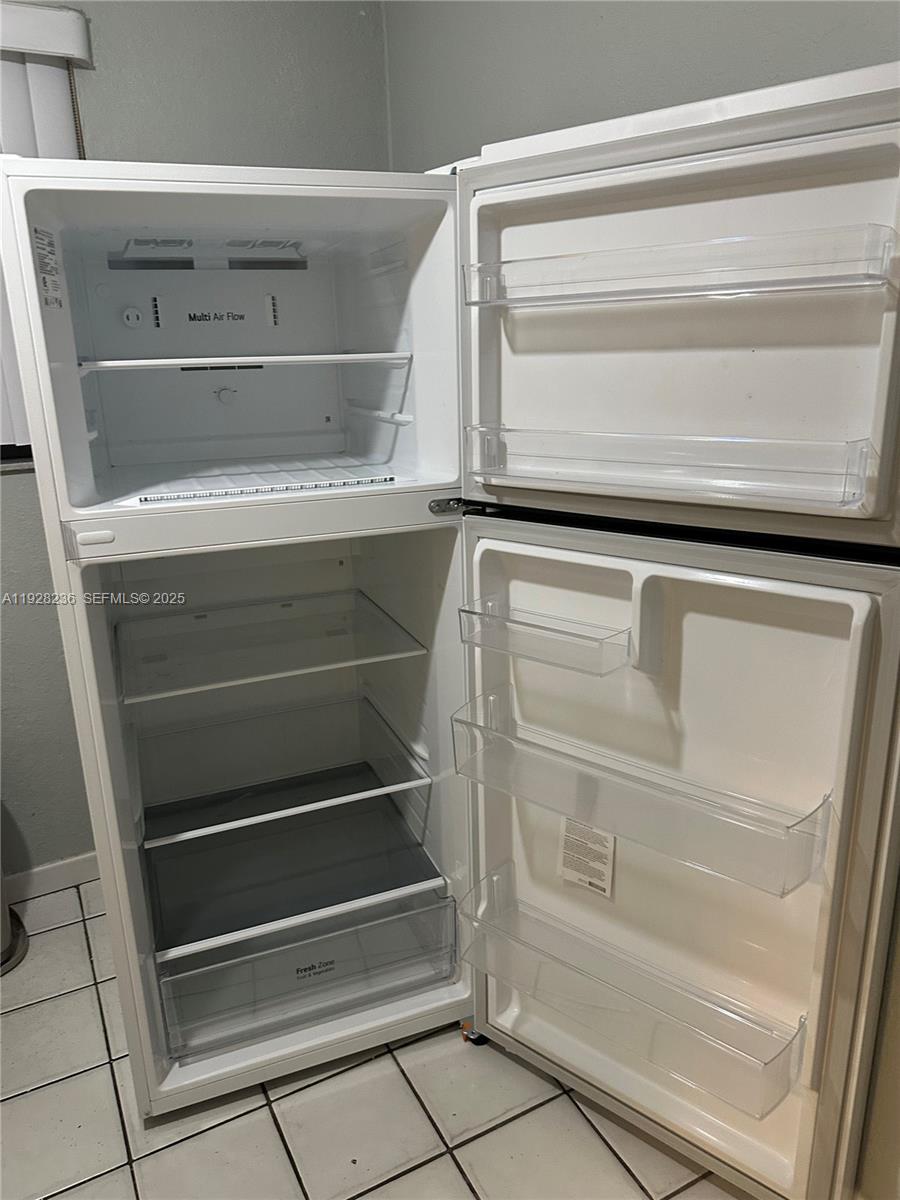 85 West 55th Street, Unit EFFICI Hialeah, FL 33012 - Photo 4 of 6 a view of door