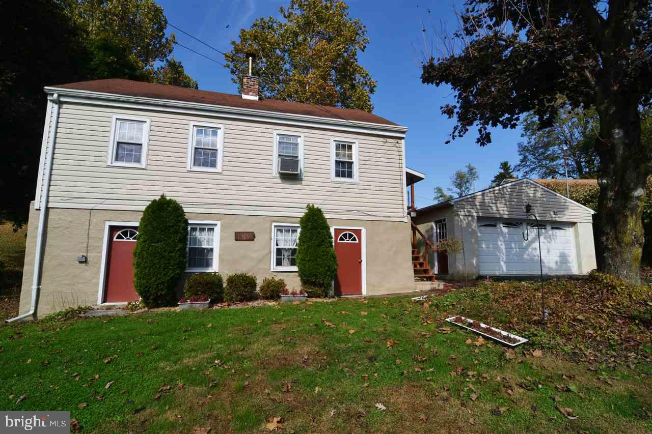 889 Furnace Road York, PA 17406 - Photo 1 of 30