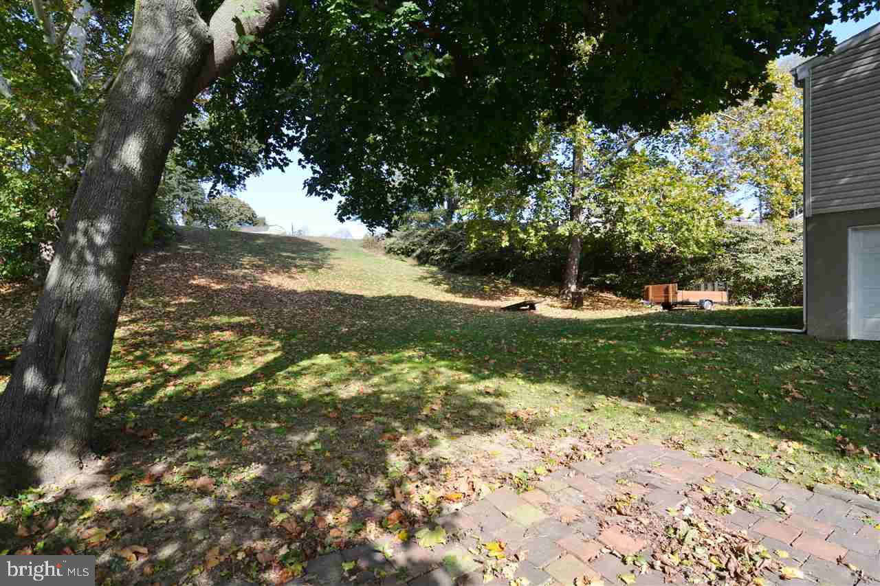 889 Furnace Road York, PA 17406 - Photo 14 of 30