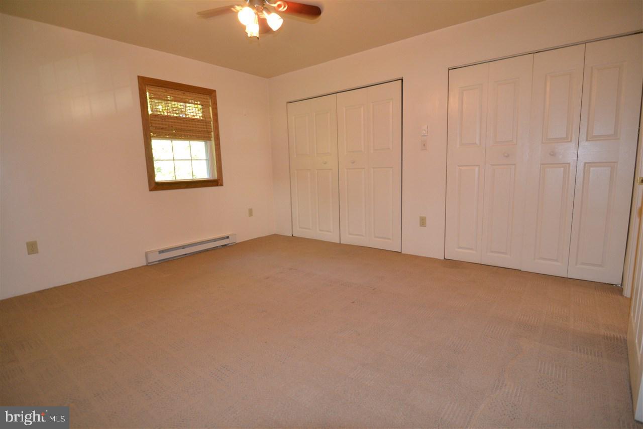 889 Furnace Road York, PA 17406 - Photo 19 of 30