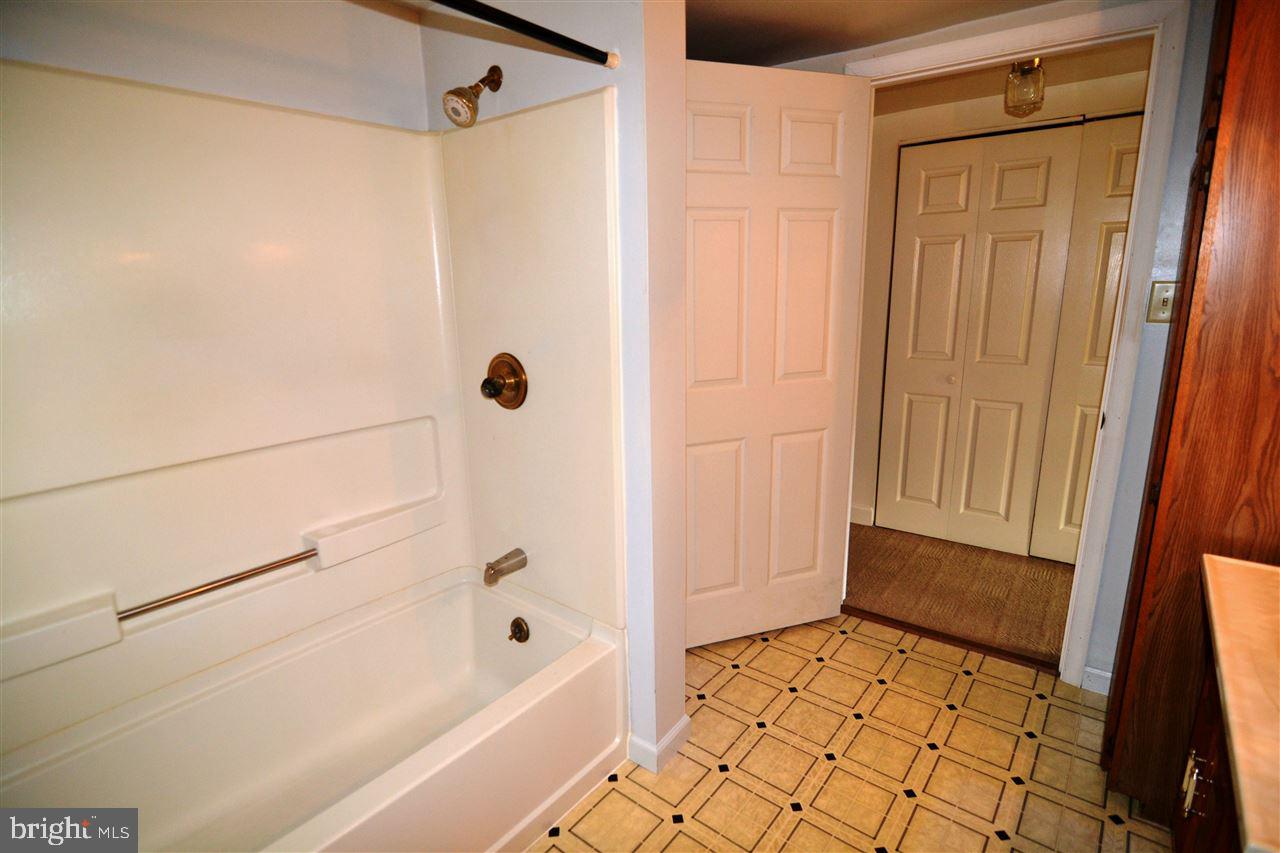 889 Furnace Road York, PA 17406 - Photo 25 of 30
