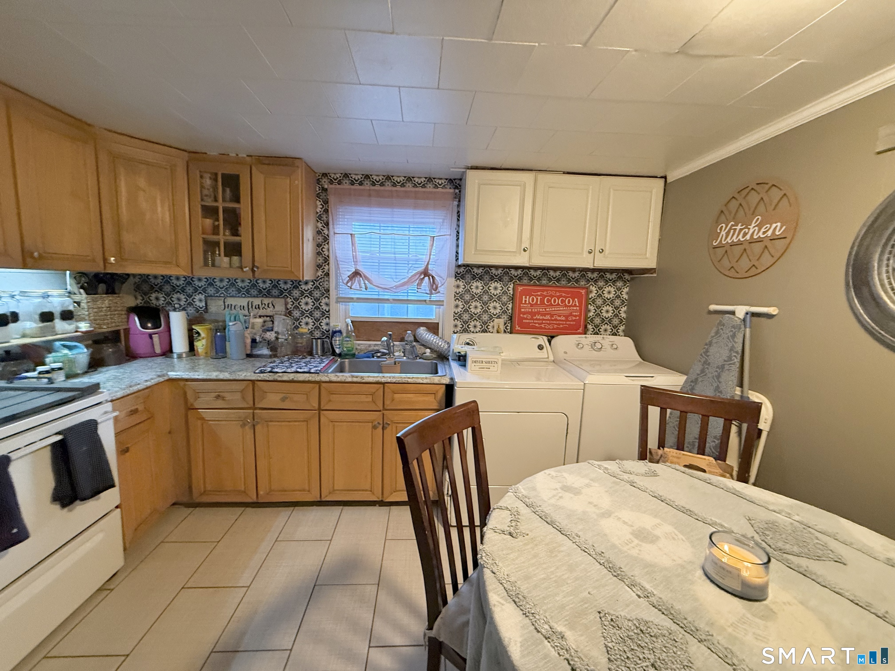 203 Spring Street Meriden, CT 06451 - Photo 14 of 19