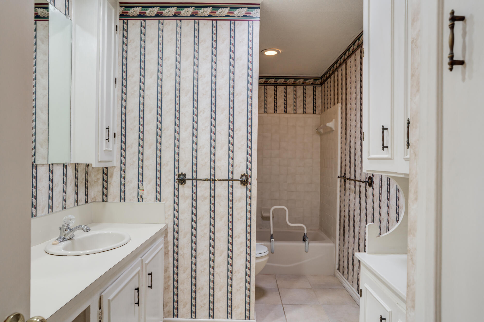 2302 55th Street Lubbock, TX 79412 - Photo 25 of 44 2302-55th-St_Lubbock-TX_11